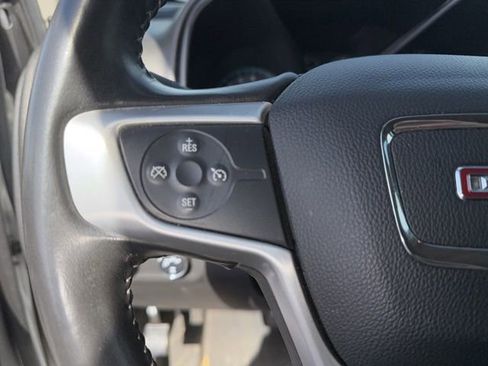 Used 2018 GMC Canyon SLE image 39