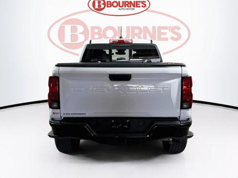 Used 2023 Chevrolet Colorado Trail Boss AWD/4WD image 9