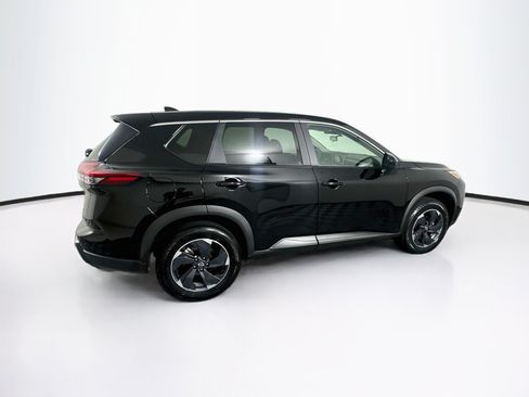 Used 2024 Nissan Rogue SV FWD image 10