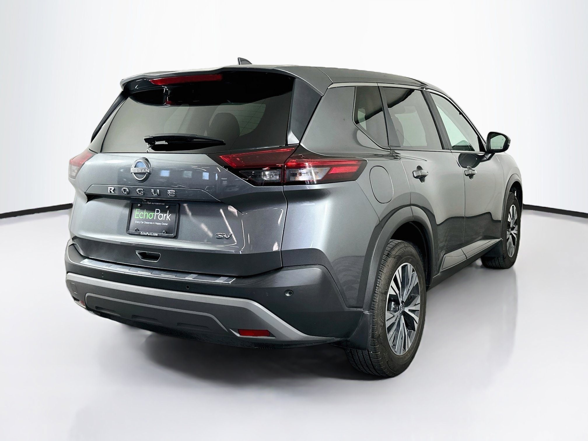 Used 2023 Nissan Rogue SV FWD image 9
