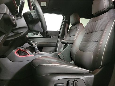 Used 2023 Chevrolet TrailBlazer RS image 12