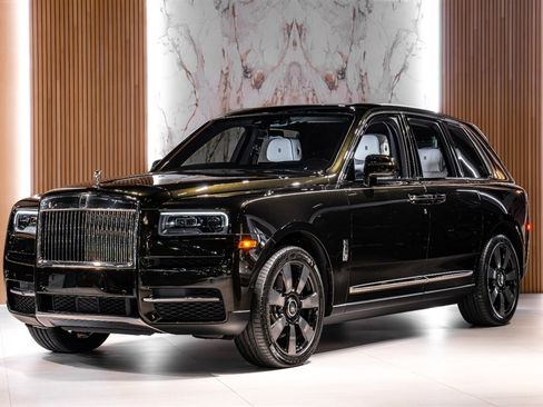 Used 2023 Rolls-Royce Cullinan image 1