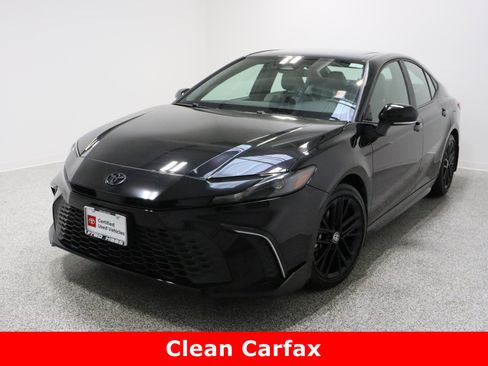Certified 2025 Toyota Camry SE image 2