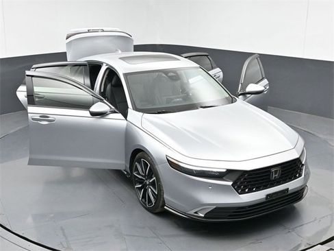 Used 2024 Honda Accord Touring image 50
