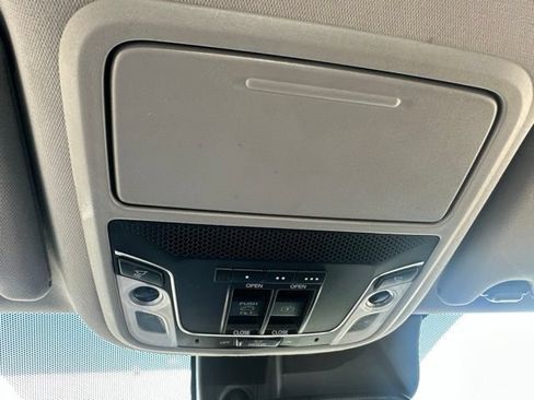 Used 2016 Honda Pilot Elite image 24