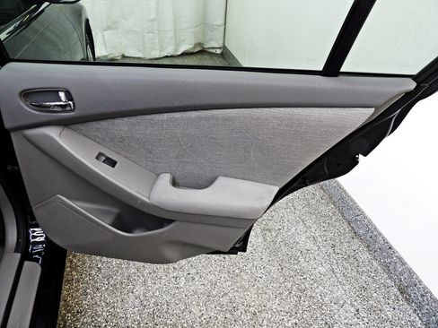 Used 2012 Nissan Altima 2.5 FWD image 12