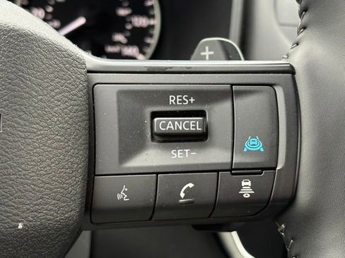 Certified 2025 Nissan Rogue SV AWD/4WD image 15