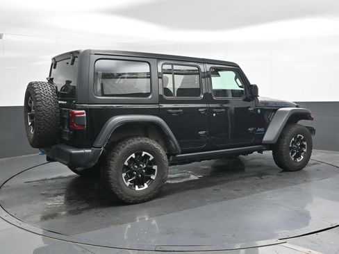 Used 2024 Jeep Wrangler Unlimited Rubicon 4xe w/ Technology Group AWD/4WD image 2