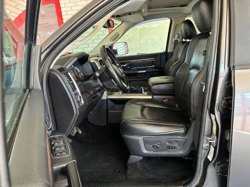 Used 2014 RAM 3500 Laramie w/ Cold Weather Group image 9