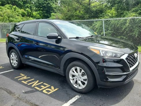 Used 2019 Hyundai Tucson SE AWD/4WD image 2