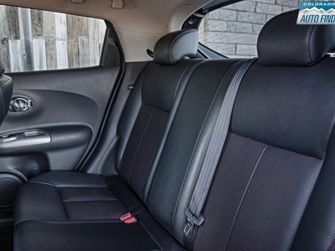 Used 2013 Nissan Juke SL image 24