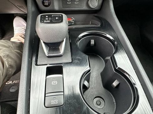 Used 2024 Nissan Rogue SV AWD/4WD image 20