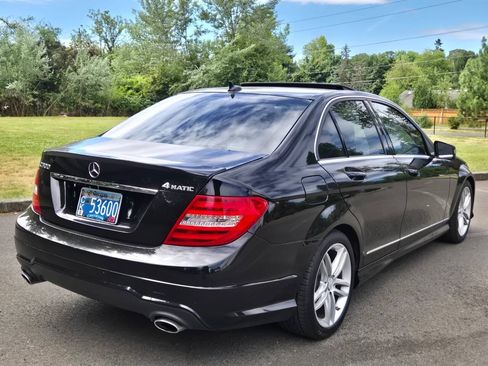 Used 2013 Mercedes-Benz C 300 4MATIC Sedan image 11