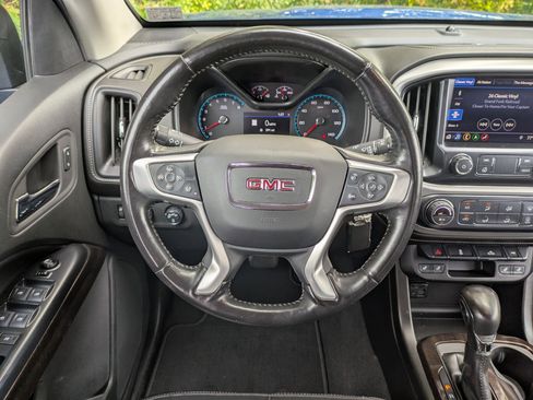 Used 2022 GMC Canyon Elevation w/ Elevation Premium Package image 18