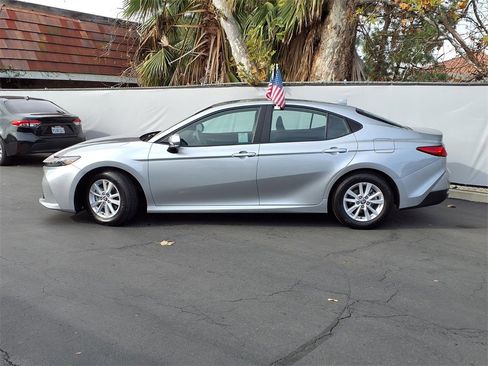 Certified 2025 Toyota Camry LE image 3