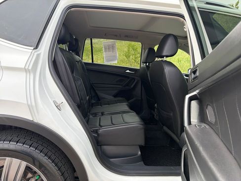Used 2019 Volkswagen Tiguan SEL Premium AWD/4WD image 29