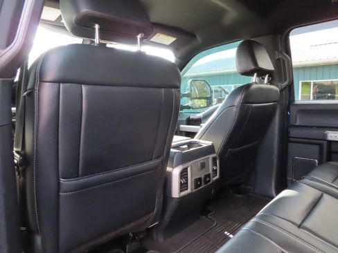 Used 2022 Ford F250 Lariat w/ Lariat Value Package image 44