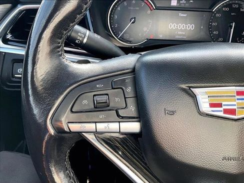 Used 2022 Cadillac XT6 Premium Luxury image 20