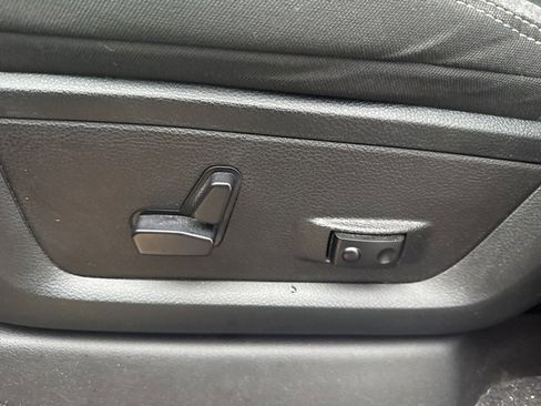 Used 2019 RAM 2500 Big Horn image 19