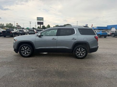 Used 2023 GMC Acadia SLT AWD/4WD image 4
