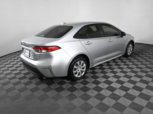 Used 2023 Toyota Corolla LE image 24