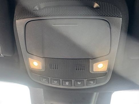 Used 2021 Ford Expedition Max XLT AWD/4WD image 18