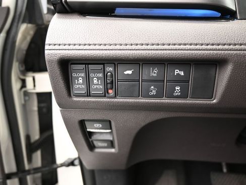 Used 2019 Honda Odyssey Elite image 37