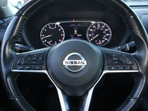 Used 2023 Nissan Sentra SV image 12