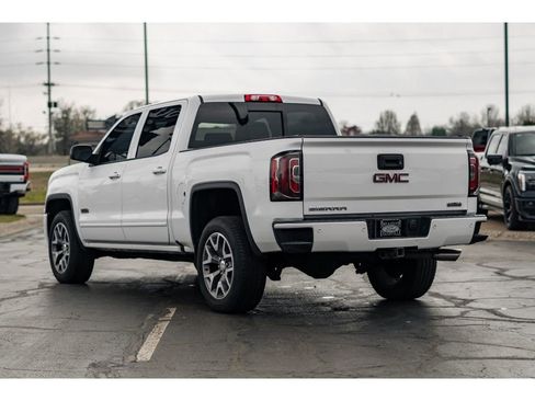 Used 2017 GMC Sierra 1500 SLT image 3