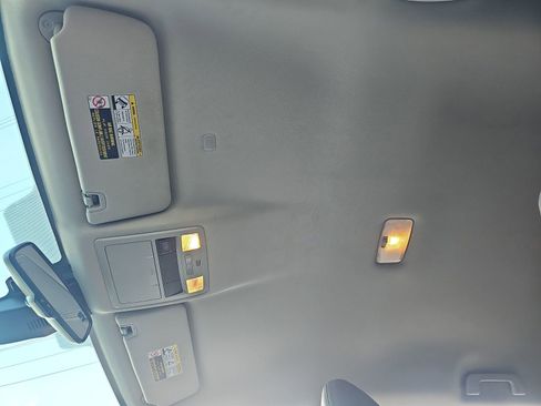 Used 2020 Toyota Tacoma SR5 RWD image 29