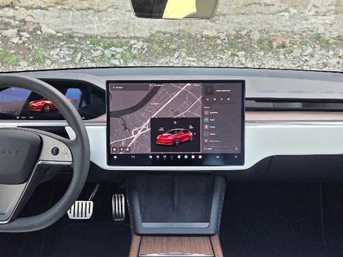 Used 2024 Tesla Model S AWD/4WD image 26