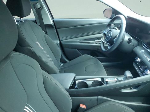 Certified 2023 Hyundai Elantra SEL w/ Convenience Package image 39