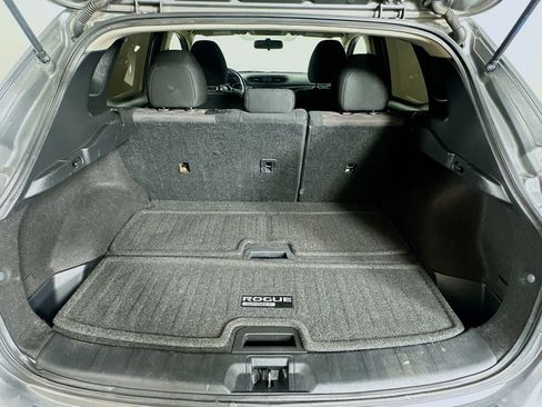 Used 2018 Nissan Rogue Sport SV image 26