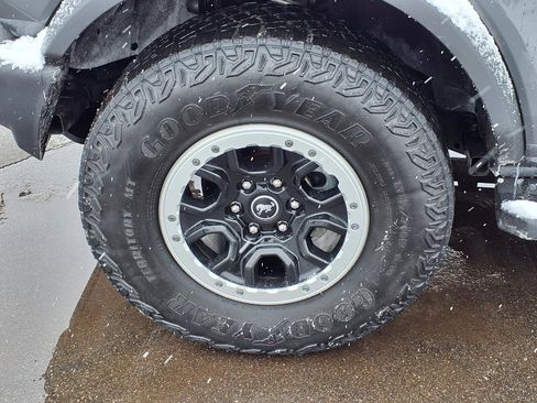 Used 2023 Ford Bronco 4-Door image 24