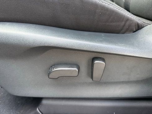 Used 2025 Subaru Ascent Premium AWD/4WD image 21