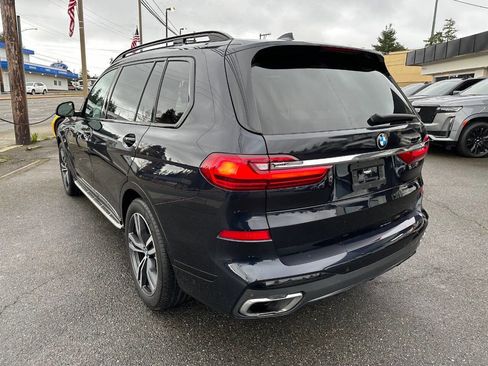 Used 2022 BMW X7 xDrive40i w/ M Sport Package AWD/4WD image 3