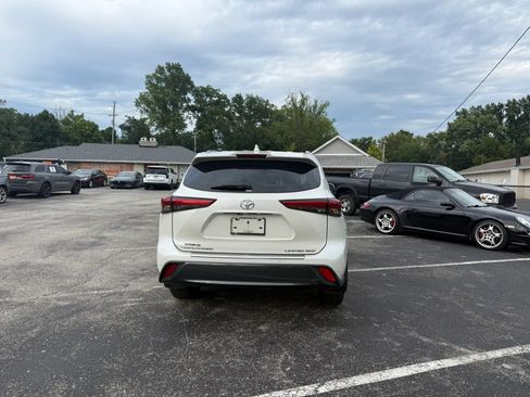 Used 2020 Toyota Highlander Limited AWD/4WD image 4