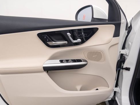 New 2026 Mercedes-Benz GLC 300 GLC 300 image 15