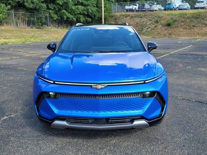 New 2025 Chevrolet Equinox EV LT w/ Convenience Package II