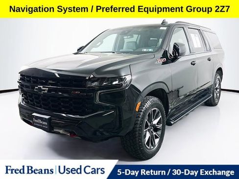 Certified 2023 Chevrolet Suburban Z71 w/ Luxury Package AWD/4WD image 3