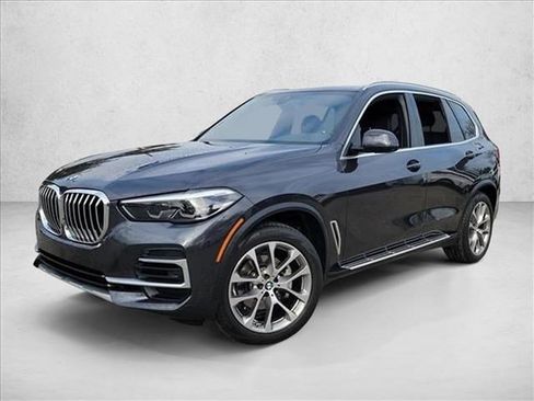 Used 2022 BMW X5 xDrive40i w/ Premium Package image 1