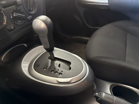 Used 2014 Nissan Juke S FWD image 28