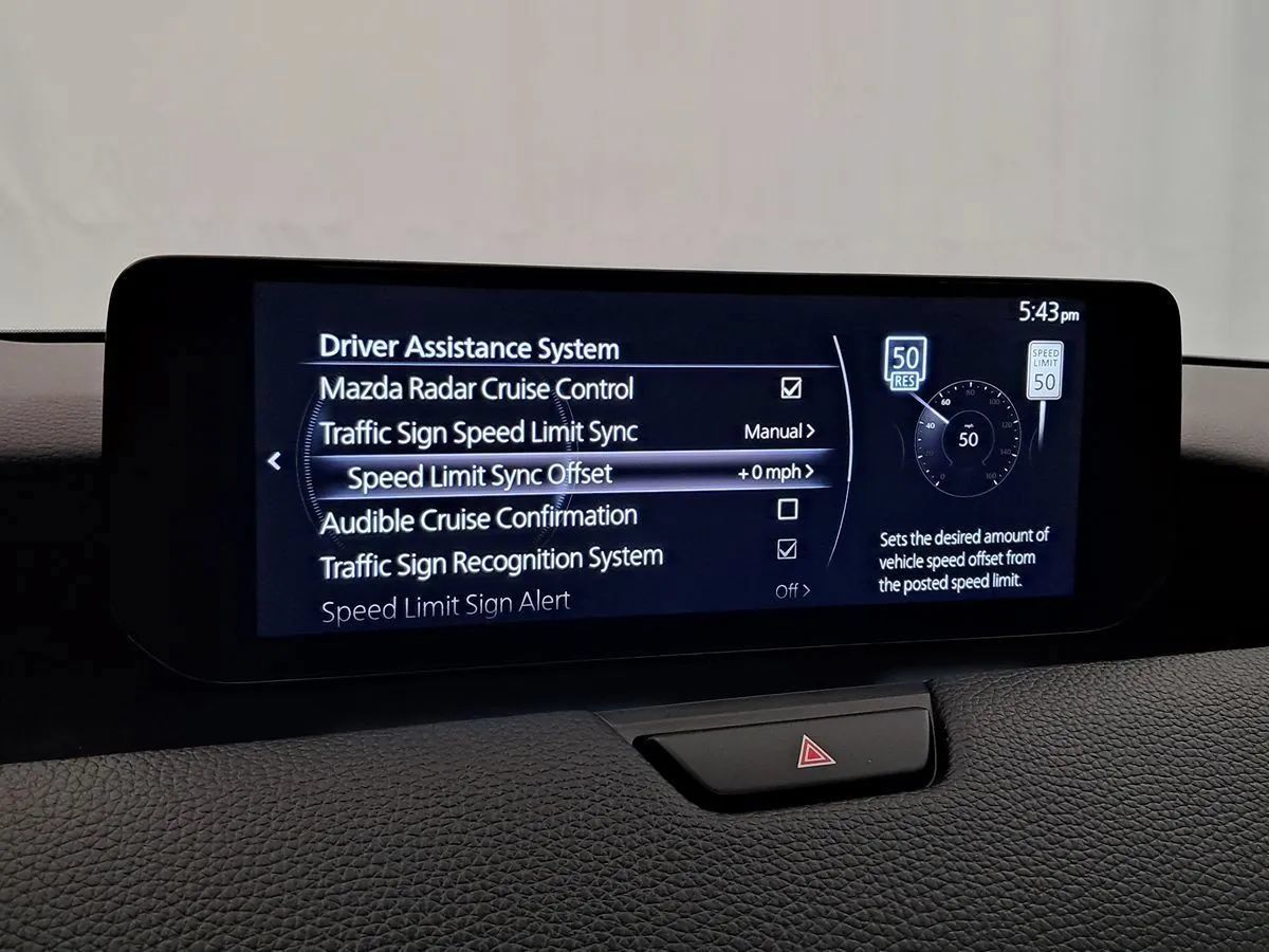 Used 2024 MAZDA CX-90 Plug-In Hybrid w/ Premium Pkg AWD/4WD image 21