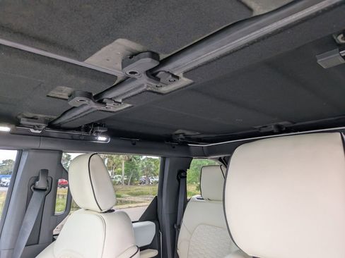 Used 2024 Ford Bronco Wildtrak AWD/4WD image 21