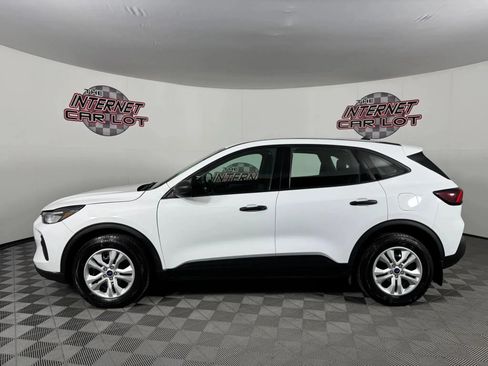 Used 2023 Ford Escape AWD image 4