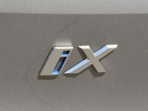 Used 2025 BMW iX xDrive50 w/ Premium Package image 12