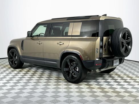 Used 2026 Land Rover Defender 110 S AWD/4WD image 7