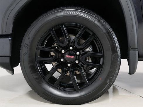 Used 2022 GMC Sierra 1500 Elevation image 9