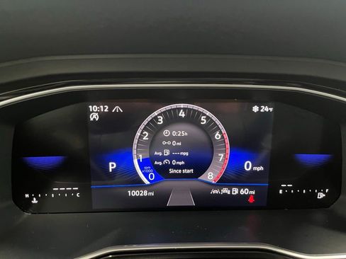 Certified 2024 Volkswagen Jetta SE w/ Panoramic Sunroof Package image 22