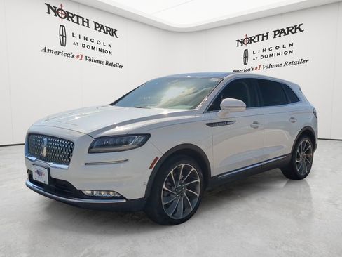 Used 2022 Lincoln Nautilus Reserve w/ Equipment Group 202A AWD/4WD image 1